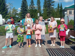 Игровая программа &laquo;У книги нет каникул&raquo;